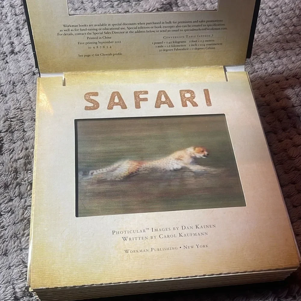 Safari a photicular  book created by Dan Canaan